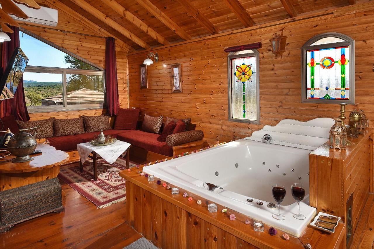 Tal Nof Cabins Villa Manot Exterior photo