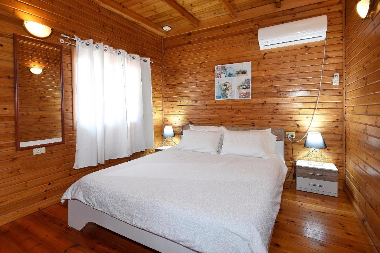 Tal Nof Cabins Villa Manot Exterior photo