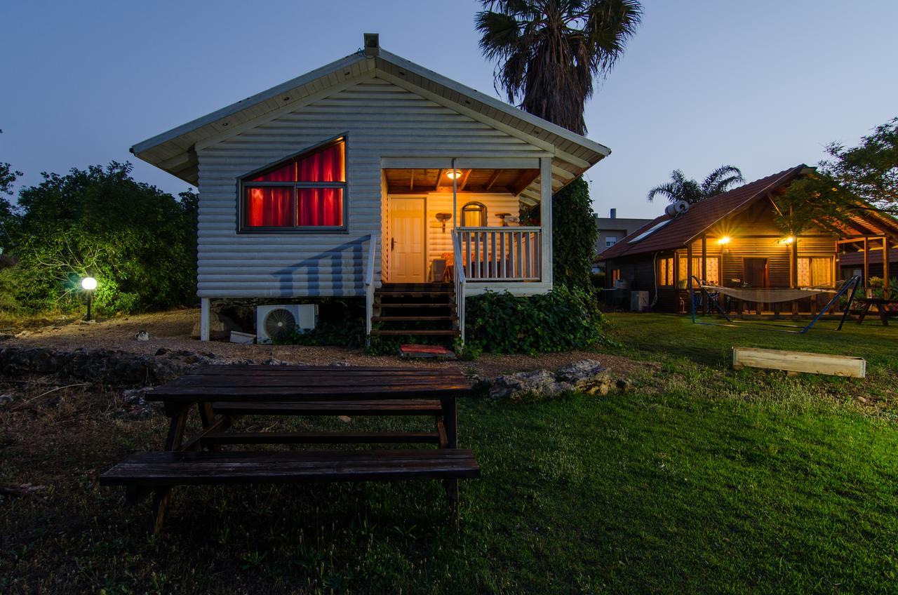 Tal Nof Cabins Villa Manot Exterior photo